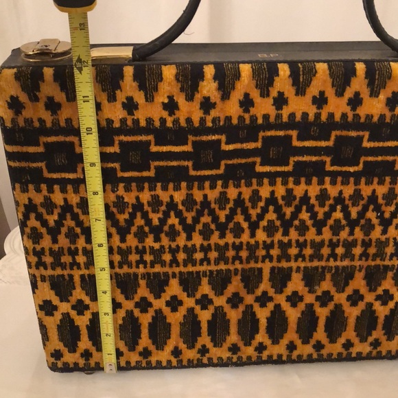 Trendy Rare Vintage Black & Mustard Briefcase🎊 - Picture 13 of 15